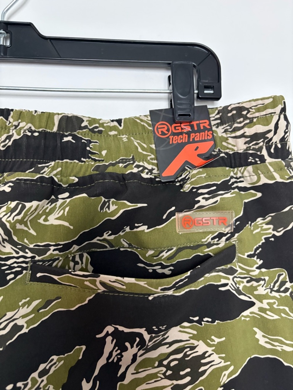NWT RGSTR Tech Cargo Pants Tiger Camo Prints Men’s XL Streetwear Pockets - Picture 7 of 14